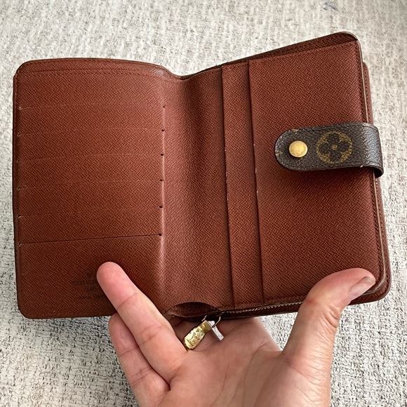 SP0073 Louis Vuitton Monogram Porte Papier Zipper Wallet - Picture 5 of 15